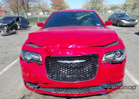 2016 Chrysler 300 300S из США, поврежденный, VIN 2C3CCAGGXGH117091